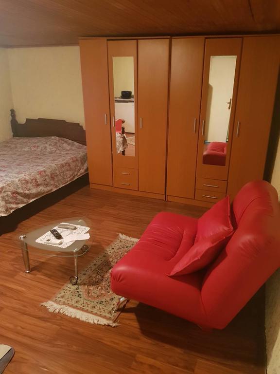 بودغوريتْسا Apartmani Emil المظهر الخارجي الصورة